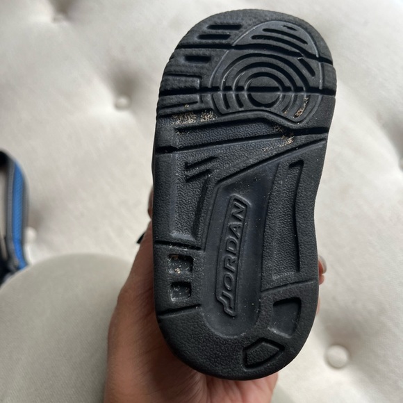 Black 5C Jordans (baby) - Picture 3 of 3